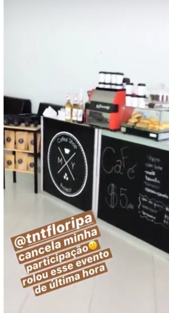 A primeira cafeteria pronta
